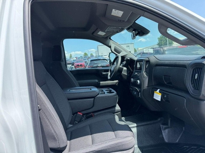 2025 GMC Sierra 3500 HD Pro