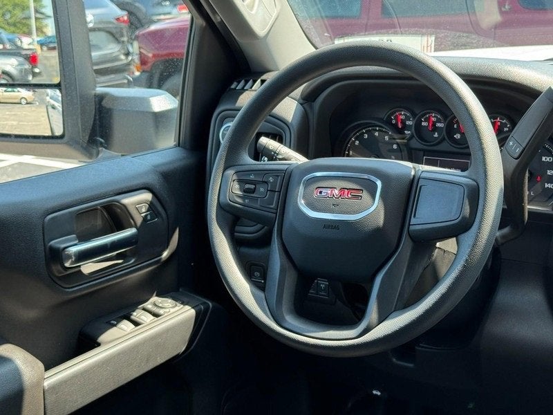 2025 GMC Sierra 3500 HD Pro