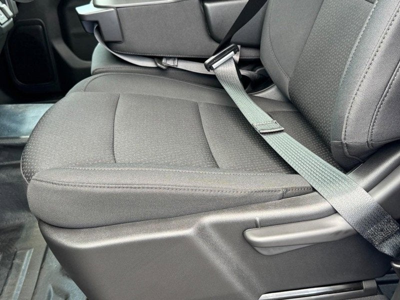 2025 GMC Sierra 3500 HD Pro