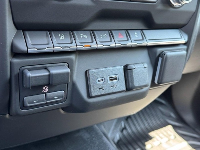 2025 GMC Sierra 3500 HD Pro