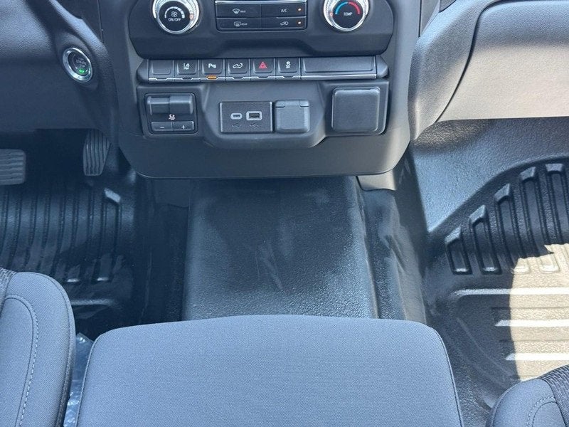 2025 GMC Sierra 3500 HD Pro