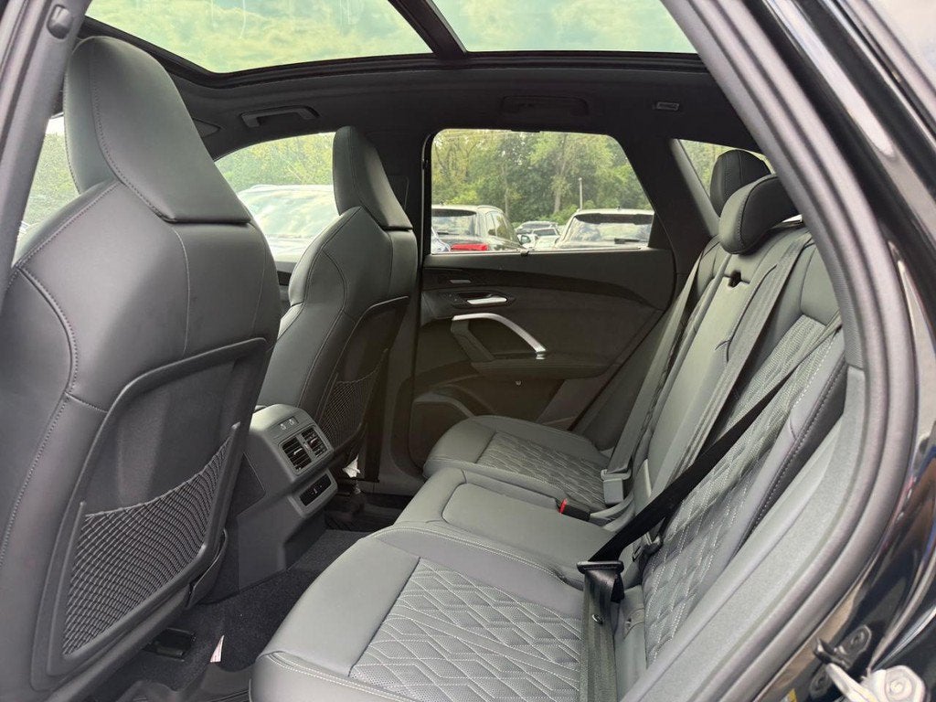 2026 Audi SQ5 Premium Plus