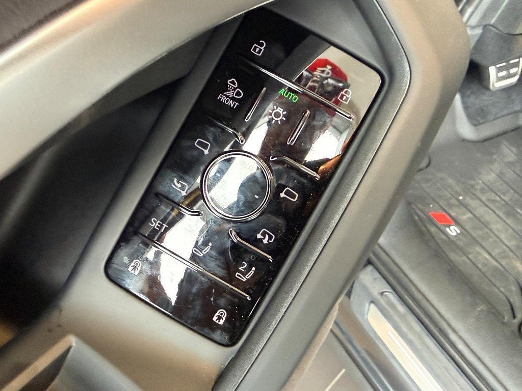 2026 Audi SQ5 Premium Plus