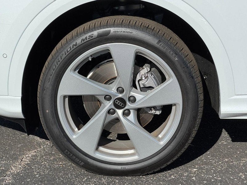 2025 Audi Q5 Premium Plus