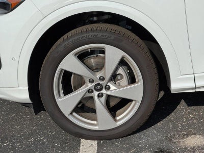 2025 Audi Q5 Premium Plus