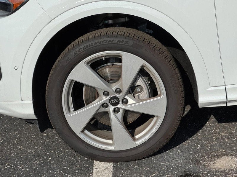 2025 Audi Q5 Premium Plus