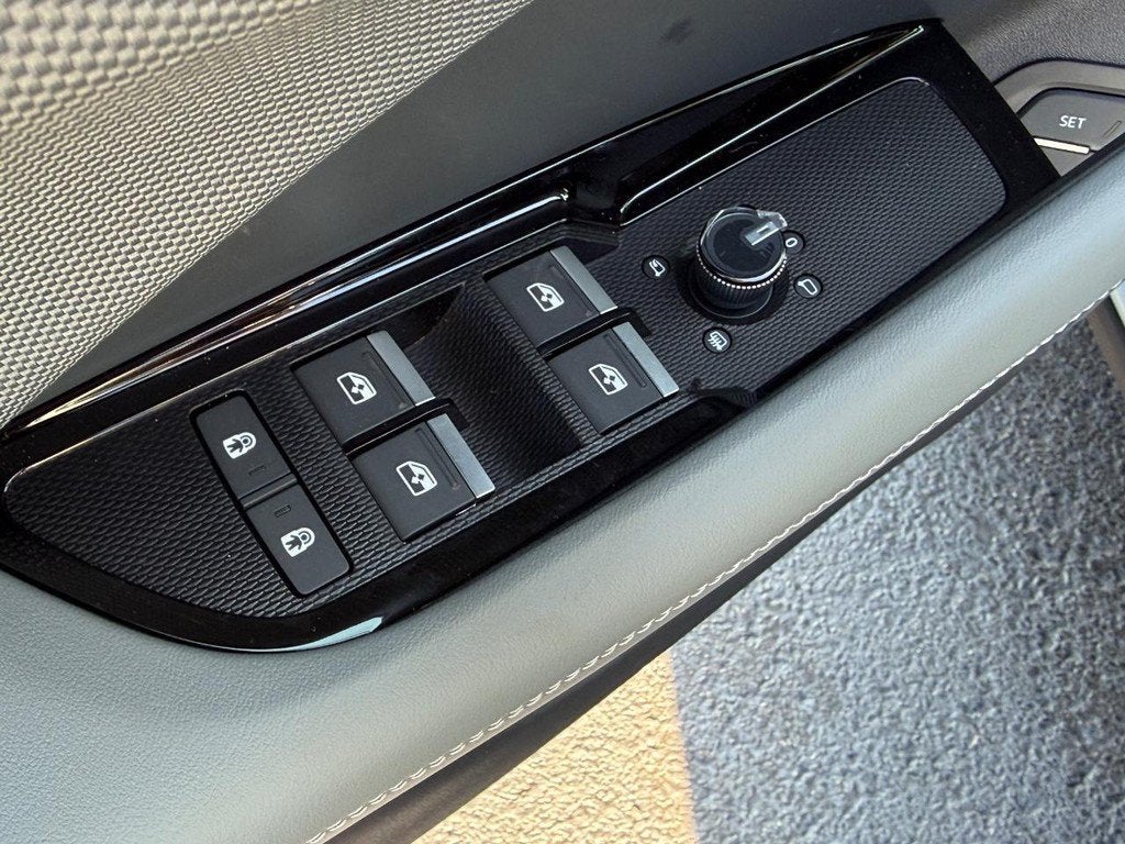 2026 Audi Q3 S line