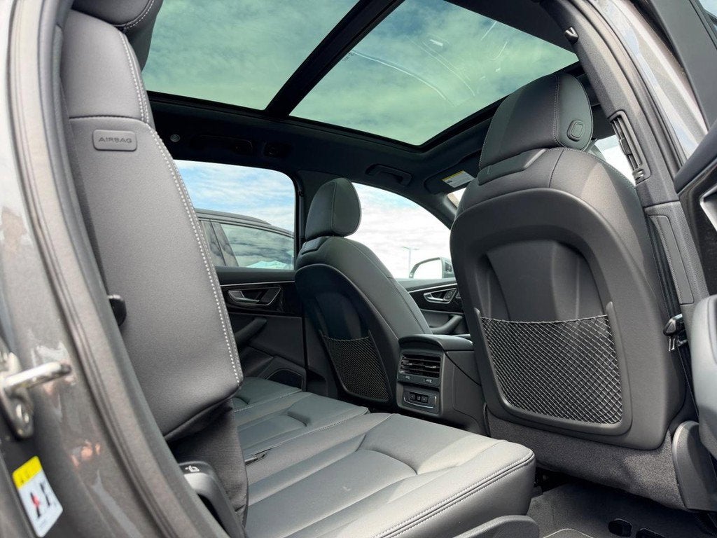 2026 Audi Q7 Premium