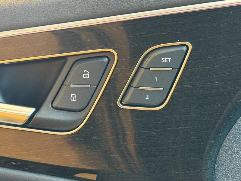 2026 Audi Q7 Premium