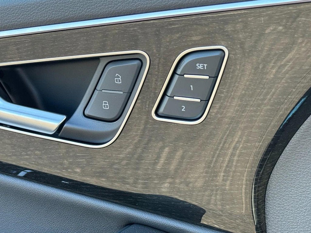 2026 Audi Q7 Premium