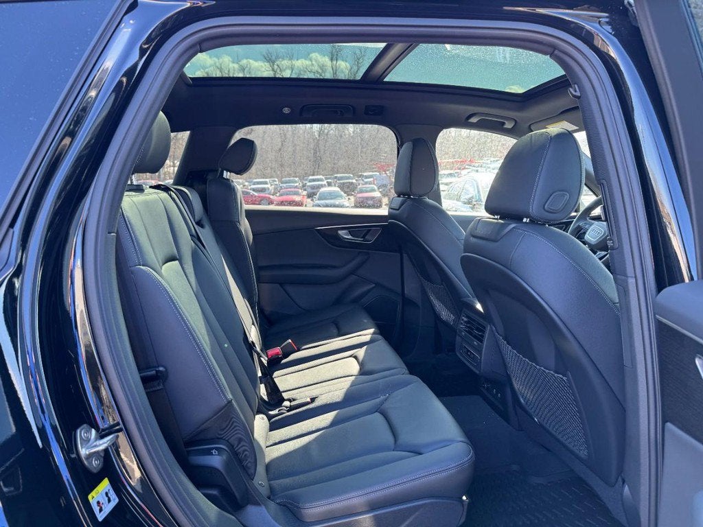 2026 Audi Q7 Premium