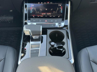 2026 Audi Q7 Premium