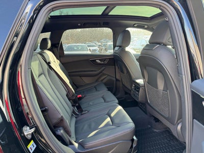 2026 Audi Q7 Premium