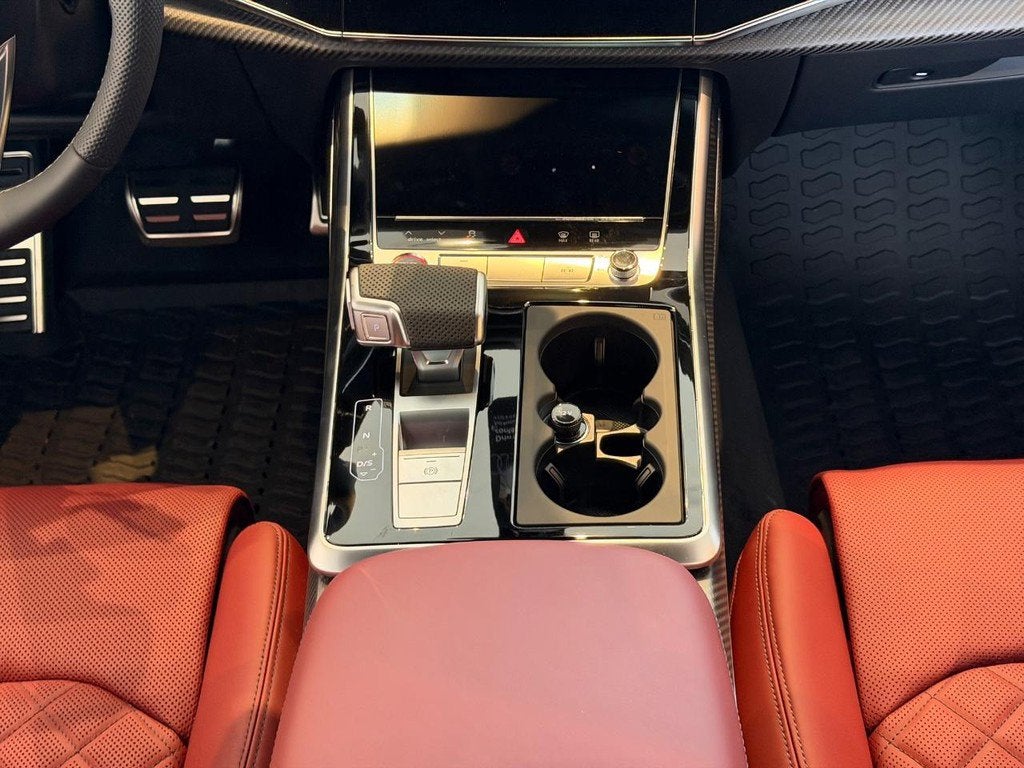 2026 Audi SQ8 Premium Plus