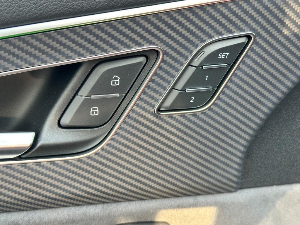 2026 Audi SQ8 Premium Plus