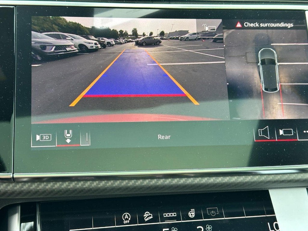 2026 Audi SQ8 Premium Plus