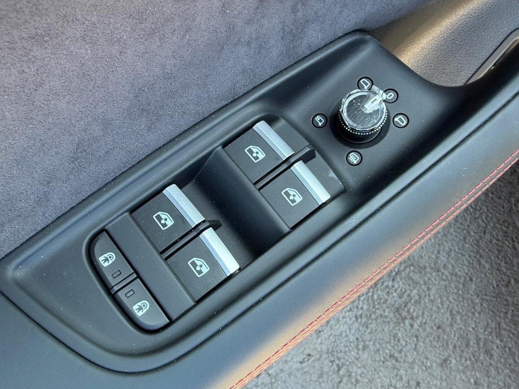 2027 Audi SQ8 Prestige