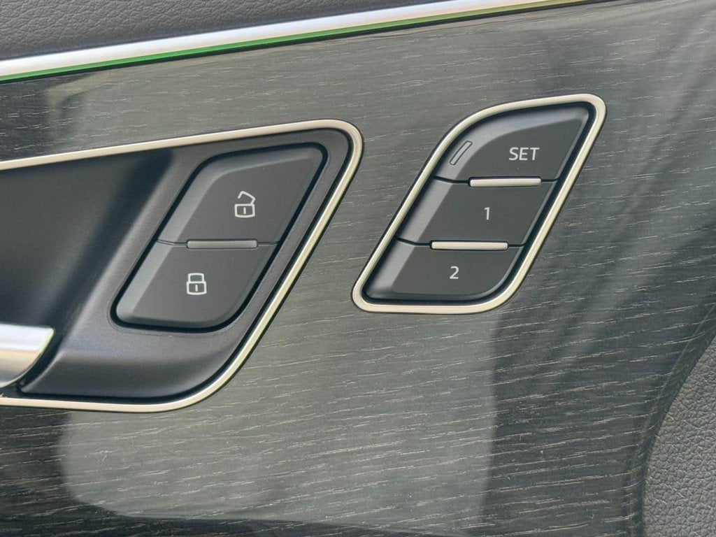 2026 Audi Q8 Premium Plus