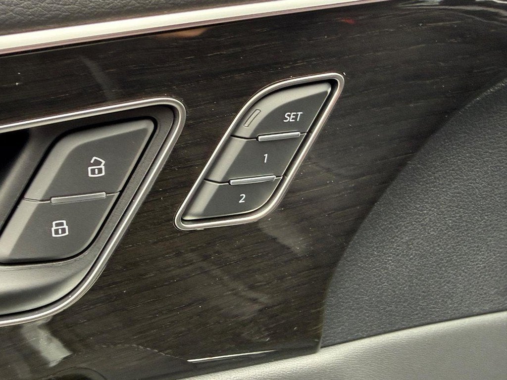 2027 Audi Q8 Premium Plus