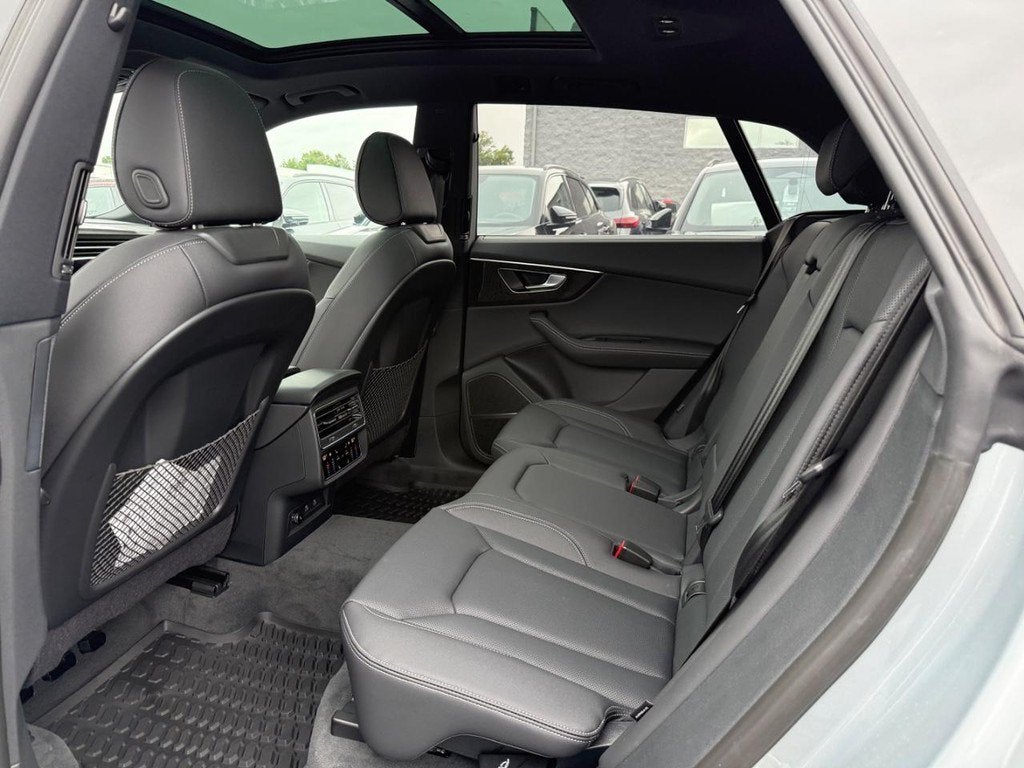 2027 Audi Q8 Premium Plus