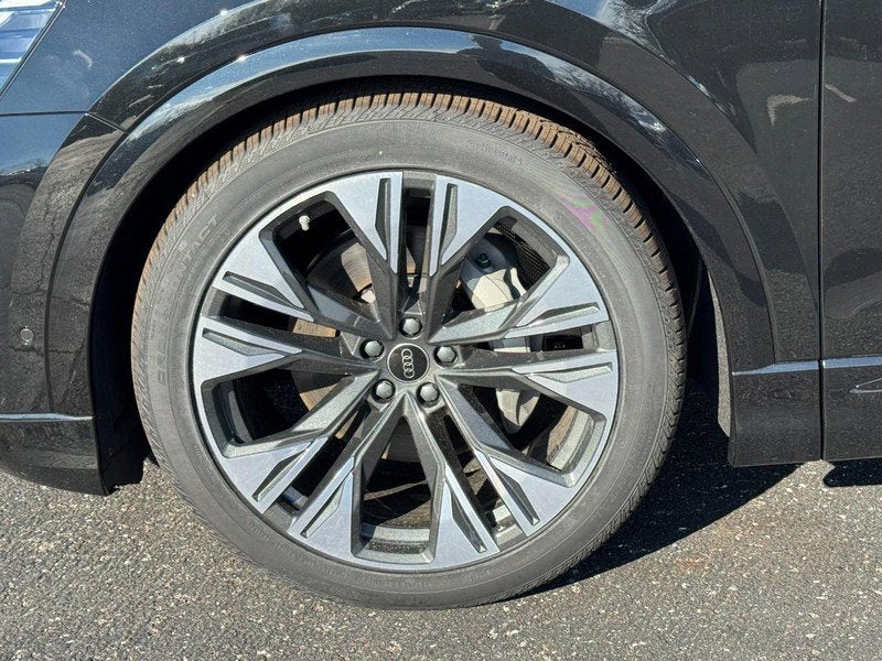 2026 Audi Q8 Premium Plus