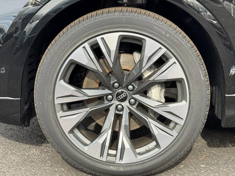 2026 Audi Q8 Premium Plus