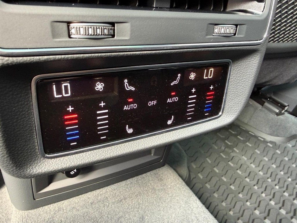 2027 Audi Q8 Premium Plus