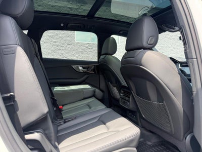 2026 Audi Q7 Premium Plus
