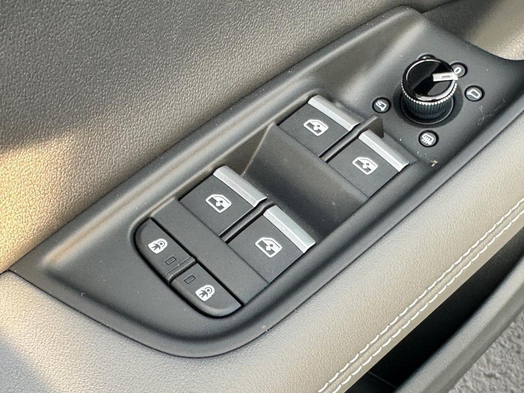 2026 Audi Q7 Premium Plus
