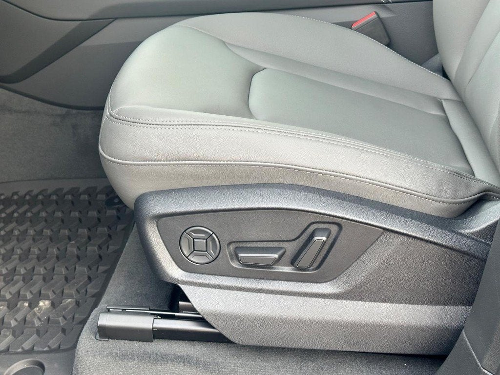 2026 Audi Q7 Premium Plus