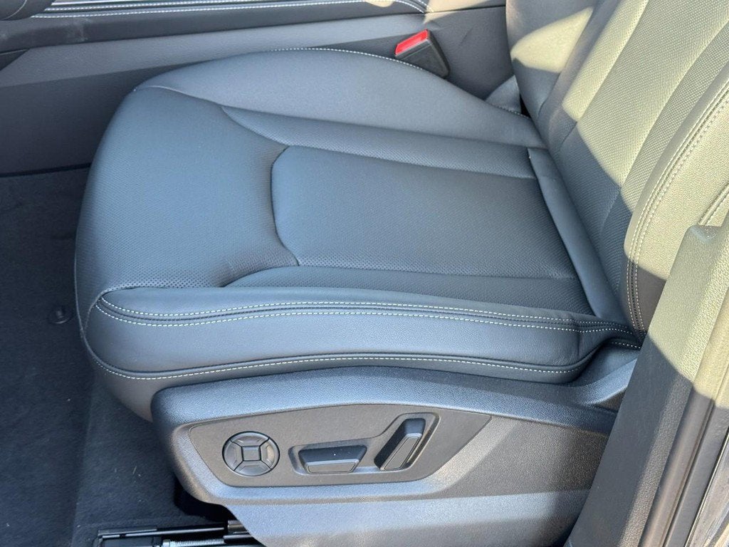 2026 Audi Q7 Premium Plus