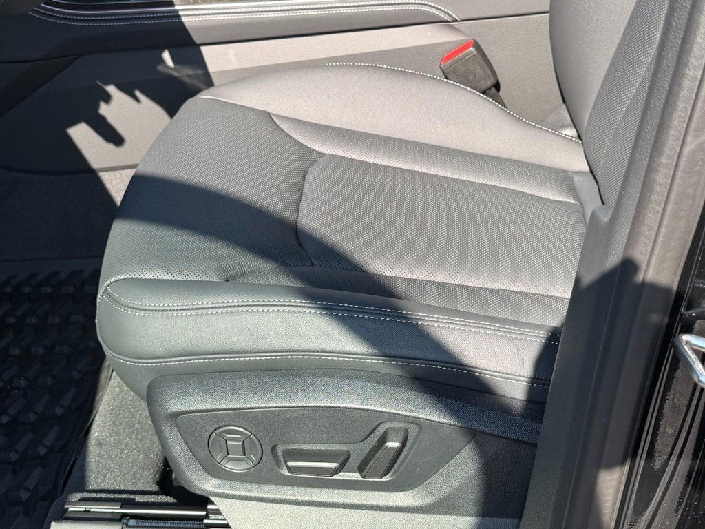 2026 Audi Q7 Premium Plus