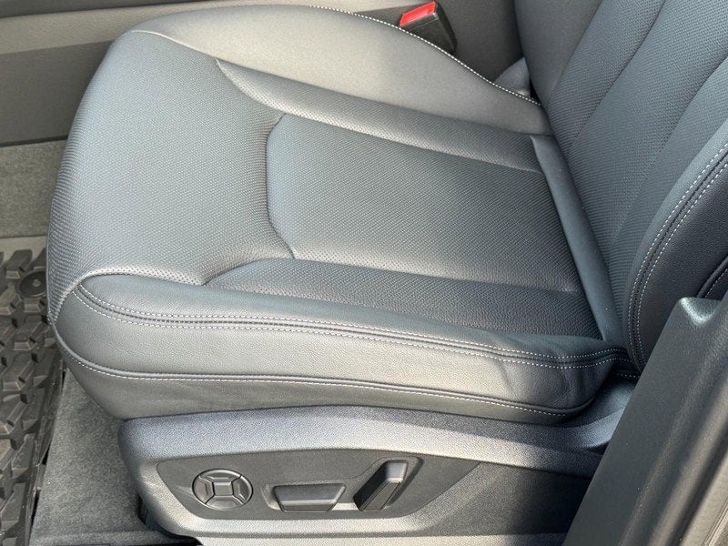 2026 Audi Q7 Premium Plus