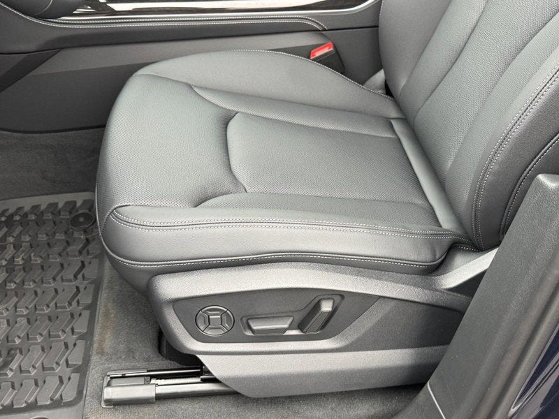 2026 Audi Q7 Premium Plus