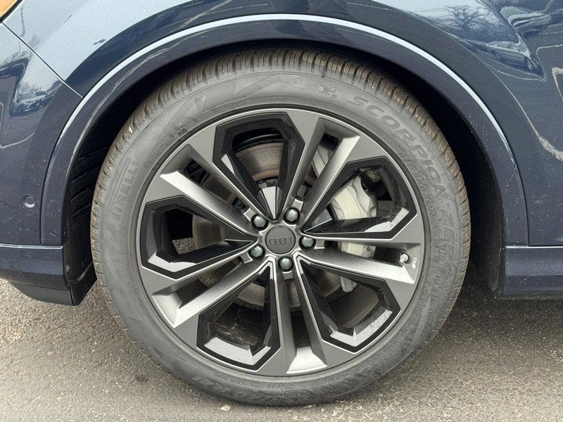 2026 Audi Q7 Premium Plus