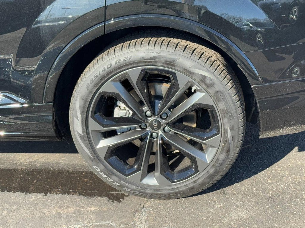 2026 Audi Q7 Premium Plus