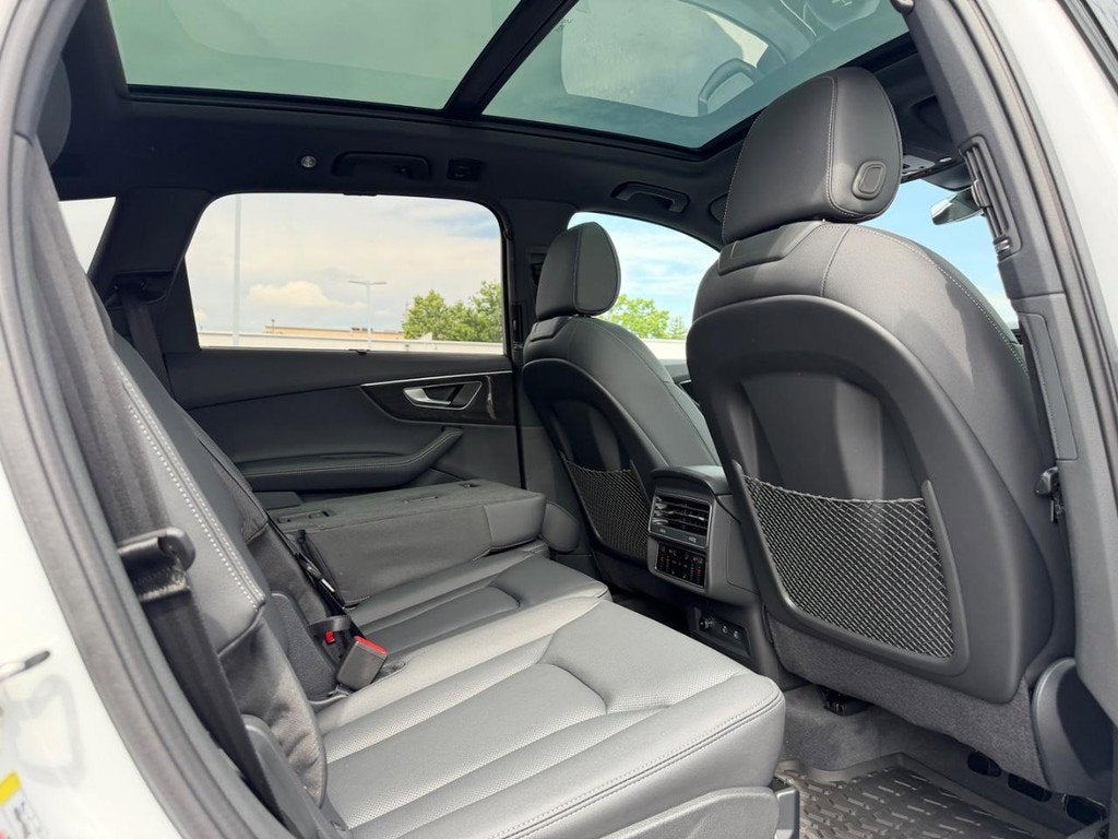 2026 Audi Q7 S line Premium Plus