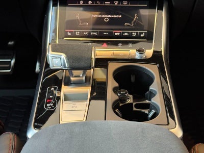 2025 Audi RS Q8 performance