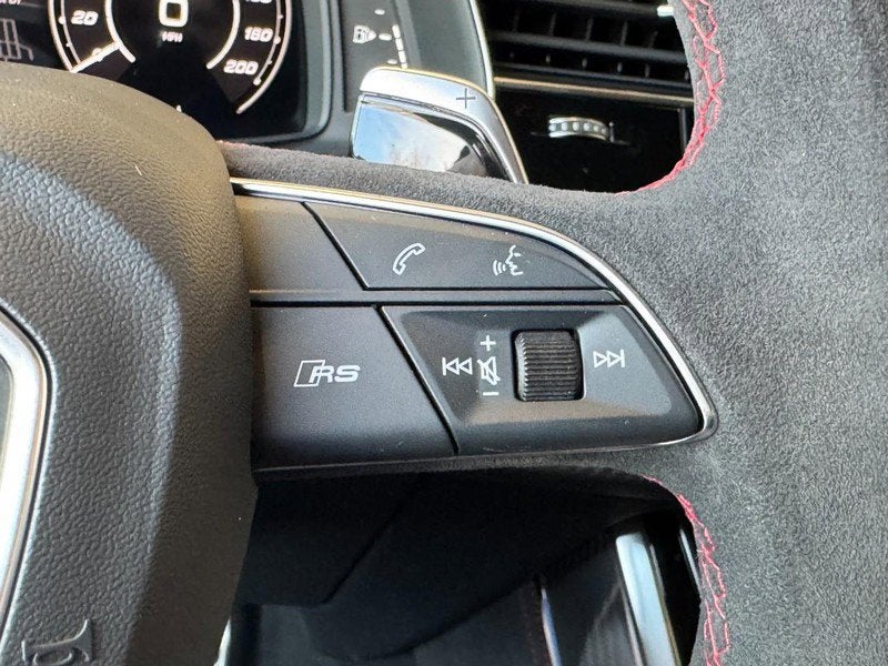 2025 Audi RS Q8 performance