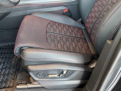 2025 Audi RS Q8 performance