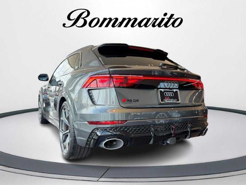 2025 Audi RS Q8 performance