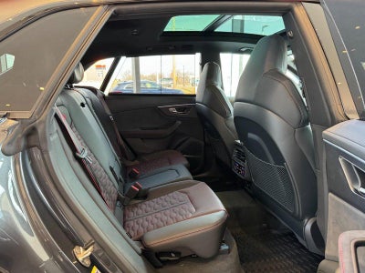 2025 Audi RS Q8 performance