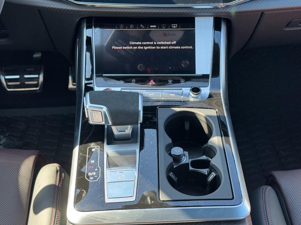 2026 Audi RS Q8 performance