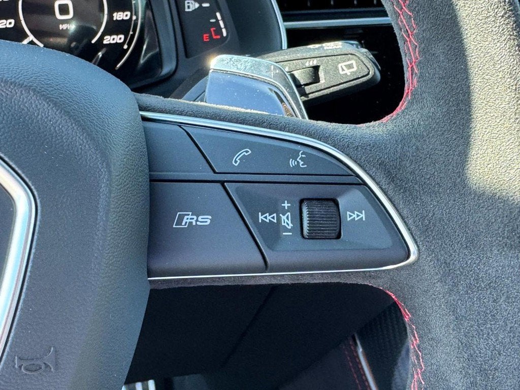 2026 Audi RS Q8 performance