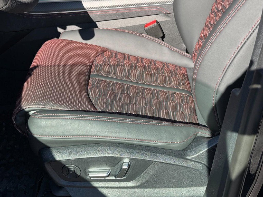 2026 Audi RS Q8 performance