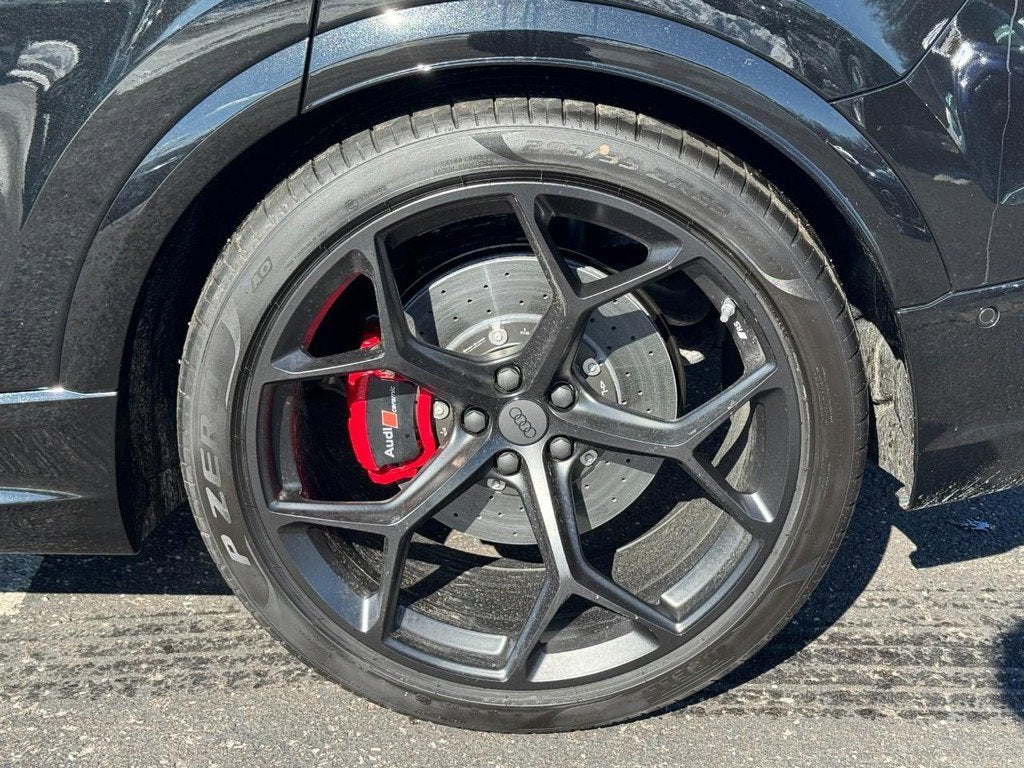 2026 Audi RS Q8 performance