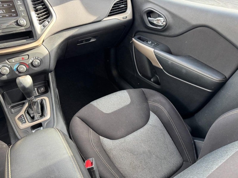 2017 Jeep Cherokee Sport FWD