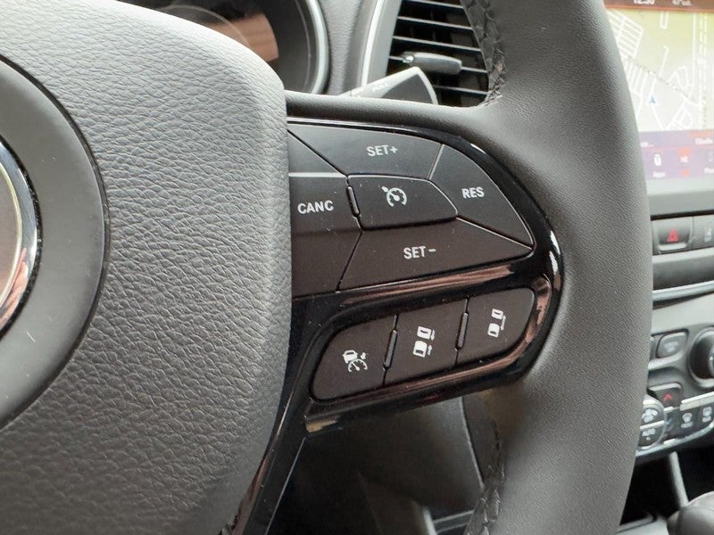 2023 Jeep Cherokee Altitude Lux 4x4