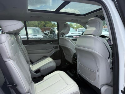 2022 Jeep Grand Cherokee L Overland 4x4