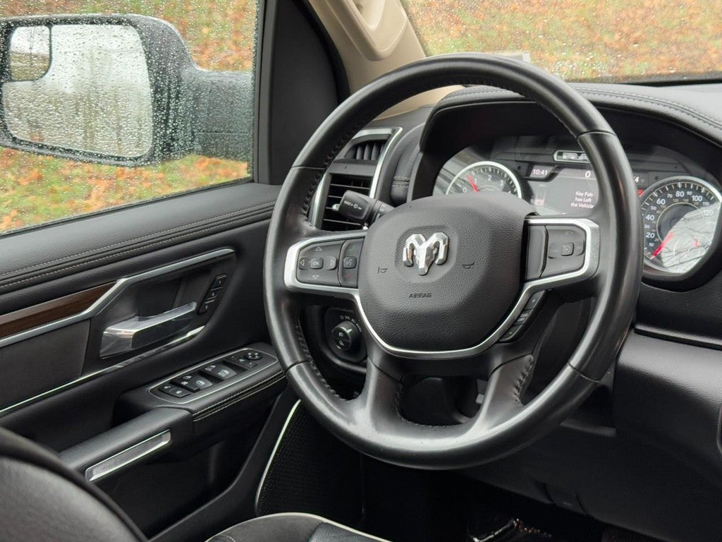 2021 RAM 1500 Laramie 4x4 Crew Cab 5'7" Box